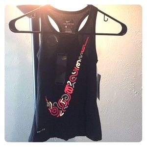 BRAND NEW Nike Shirt